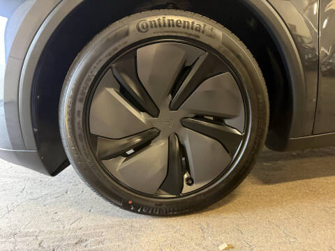 2026 Tesla Model Y Long Range