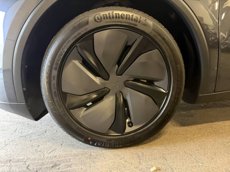 2026 Tesla Model Y Long Range