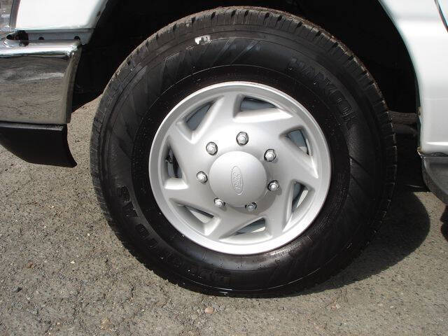2009 Ford E-Series E-350 SD XLT