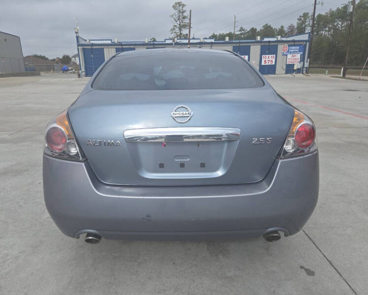 2011 Nissan Altima S photo 15