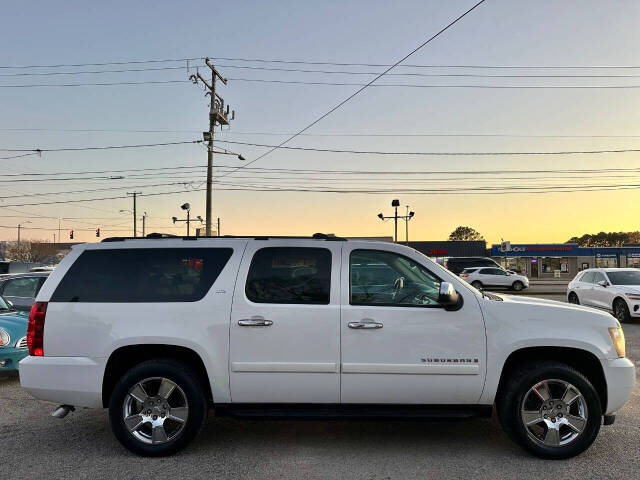 2008 Chevrolet Suburban for sale at Auto Nation in Norfolk, VA