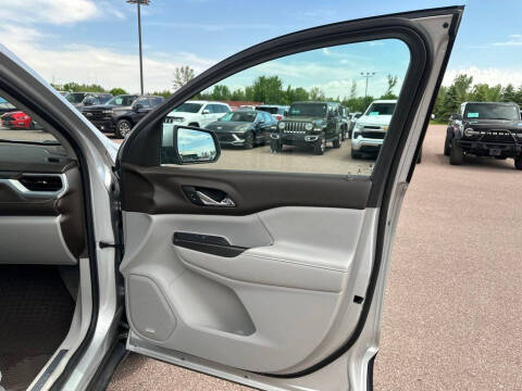2017 GMC Acadia SLT-1
