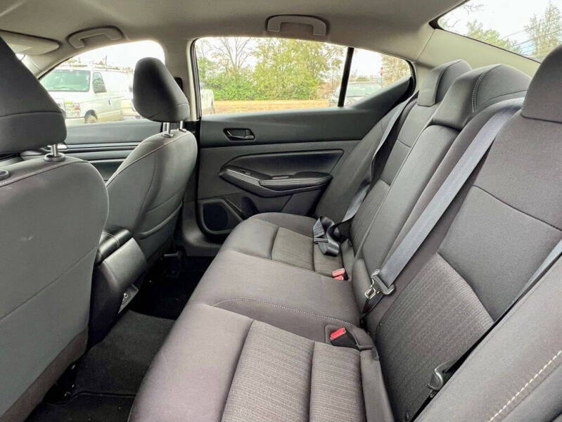 2024 Nissan Altima 2.5 SV