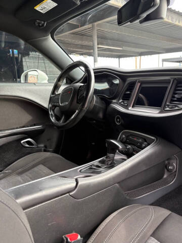 2019 Dodge Challenger SXT