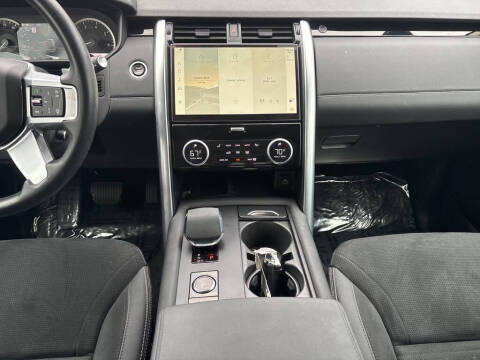 2023 Land Rover Discovery P300 S