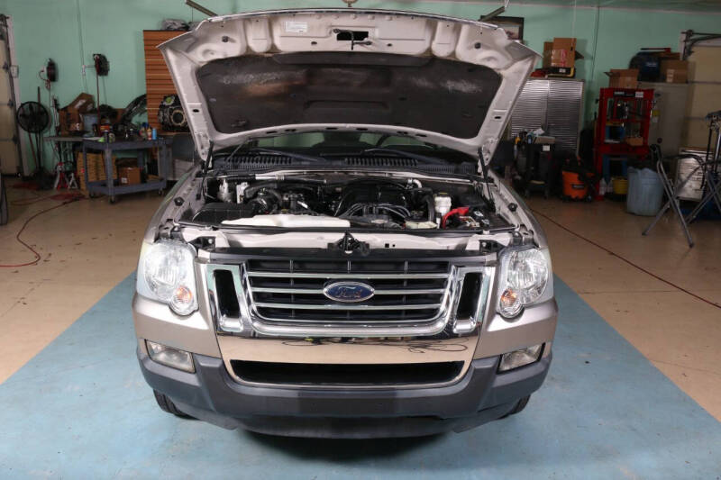 2008 Ford Explorer Sport Trac XLT