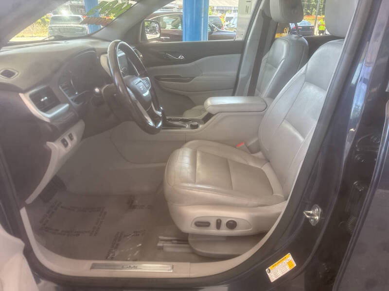 2019 GMC Acadia SLT-1