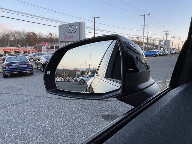 2022 Audi Q5 e quattro S line Prem Pl 55 TFSI