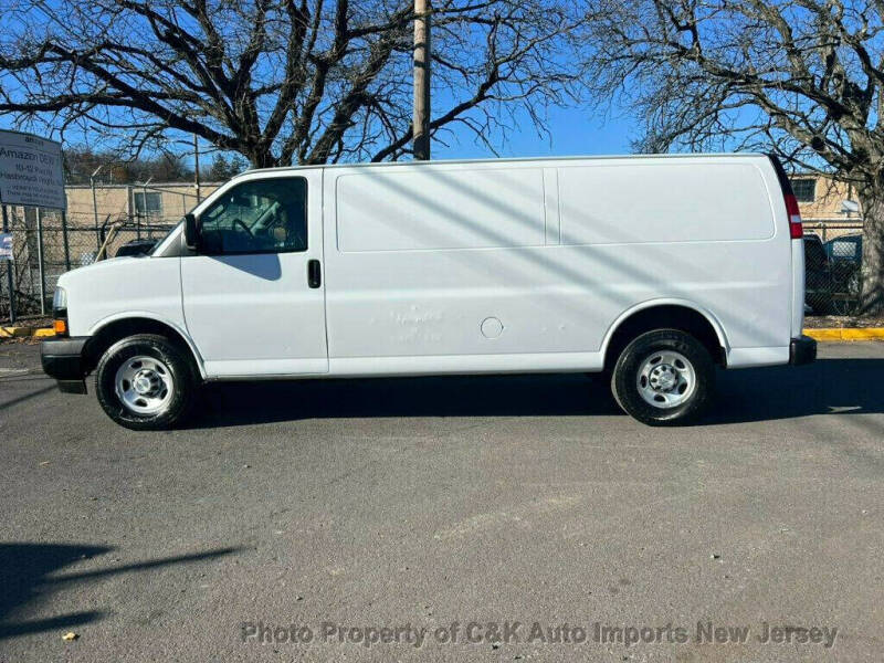 2021 Chevrolet Express 2500