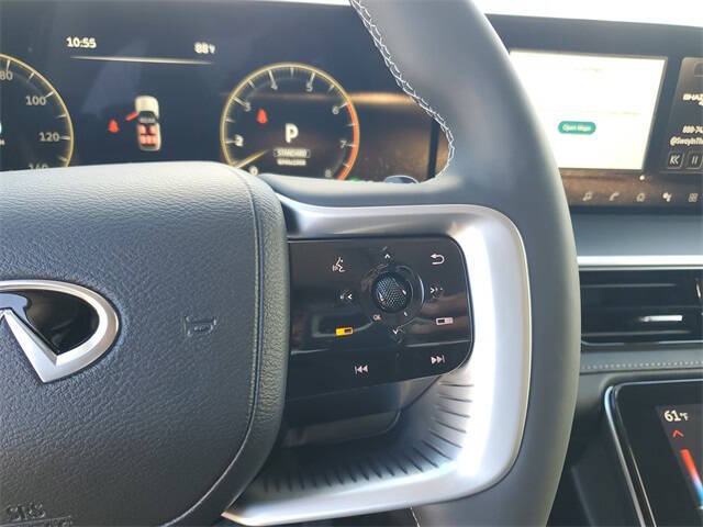 2026 Infiniti QX80 Luxe