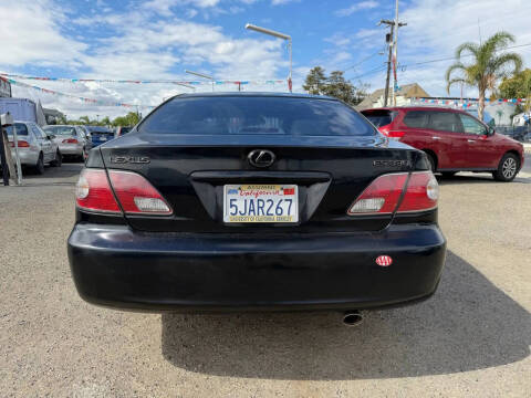 2004 Lexus ES 330