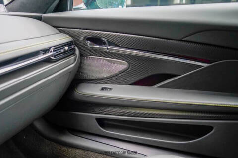 2025 Aston Martin DB12 V8