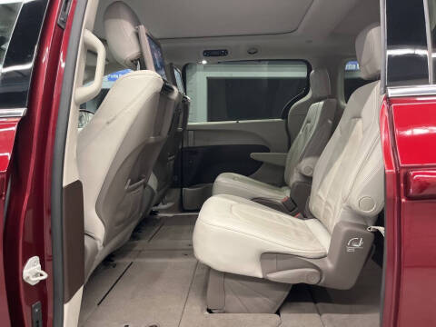 2020 Chrysler Pacifica Touring L Plus