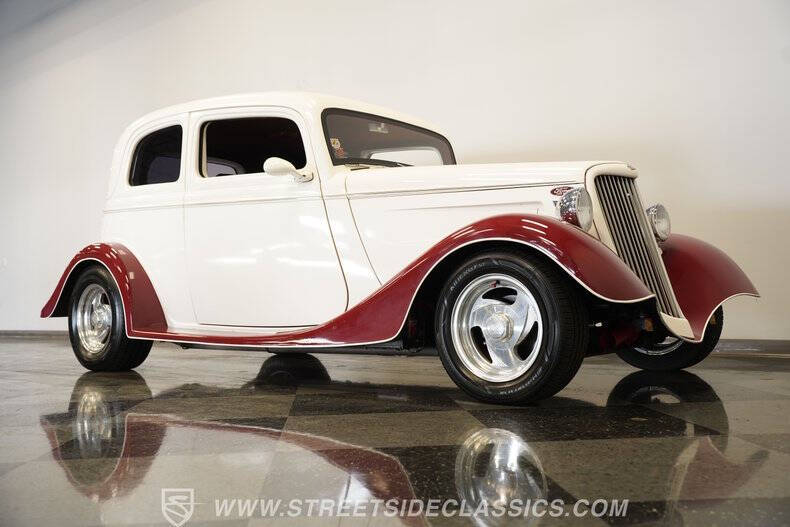 1933 Ford Victoria