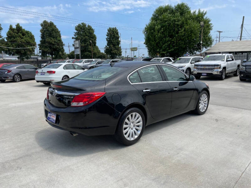 2013 Buick Regal Premium 1