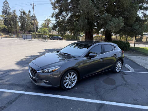 2017 Mazda MAZDA3 Touring