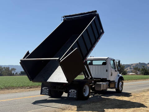 2015 Freightliner M2 106