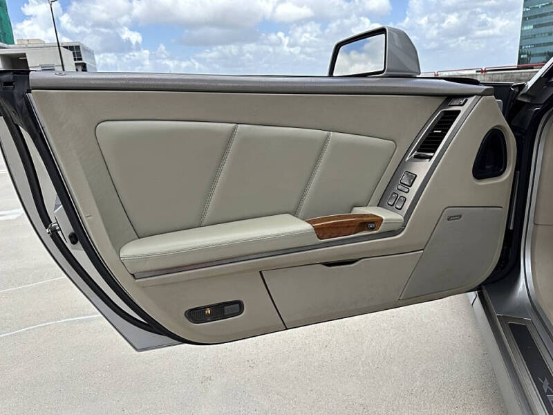 2005 Cadillac XLR