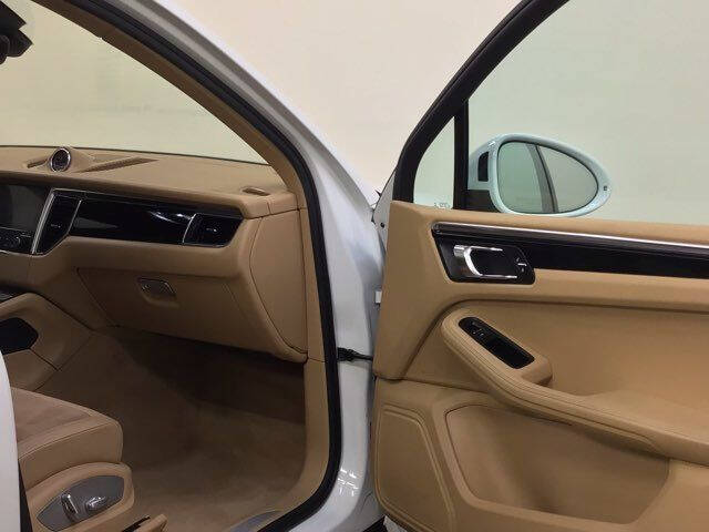 2017 Porsche Macan S