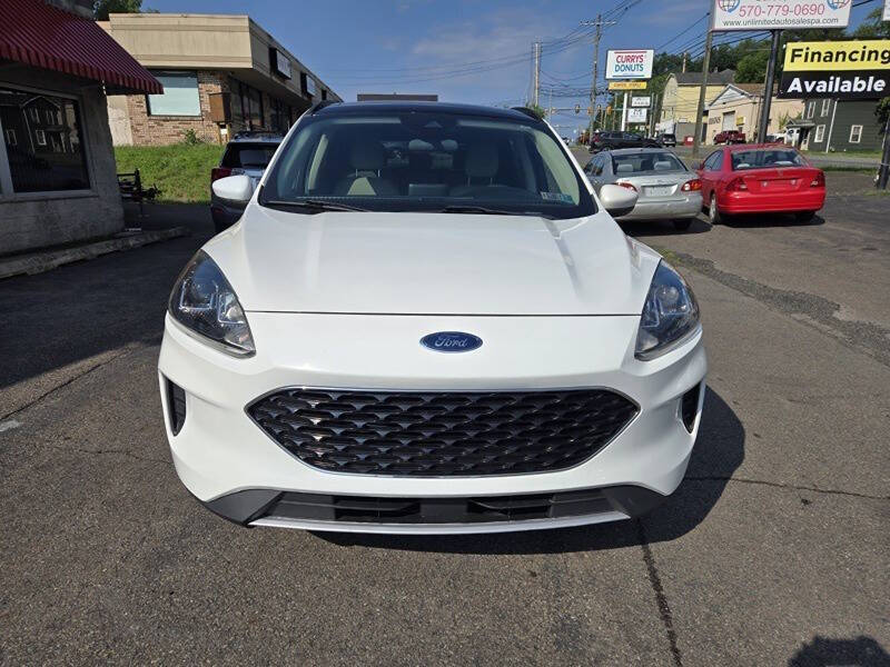2020 Ford Escape SE