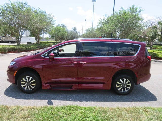 2021 Chrysler Pacifica Touring L