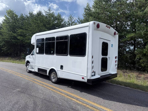 2017 Ford E-Series E-350 SD