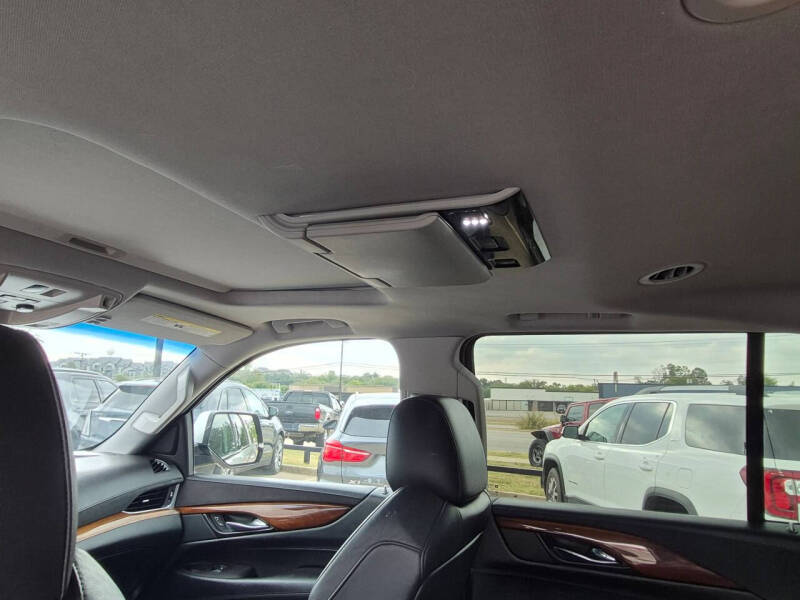 2016 Cadillac Escalade ESV Luxury Collection