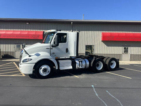 2021 International RH613