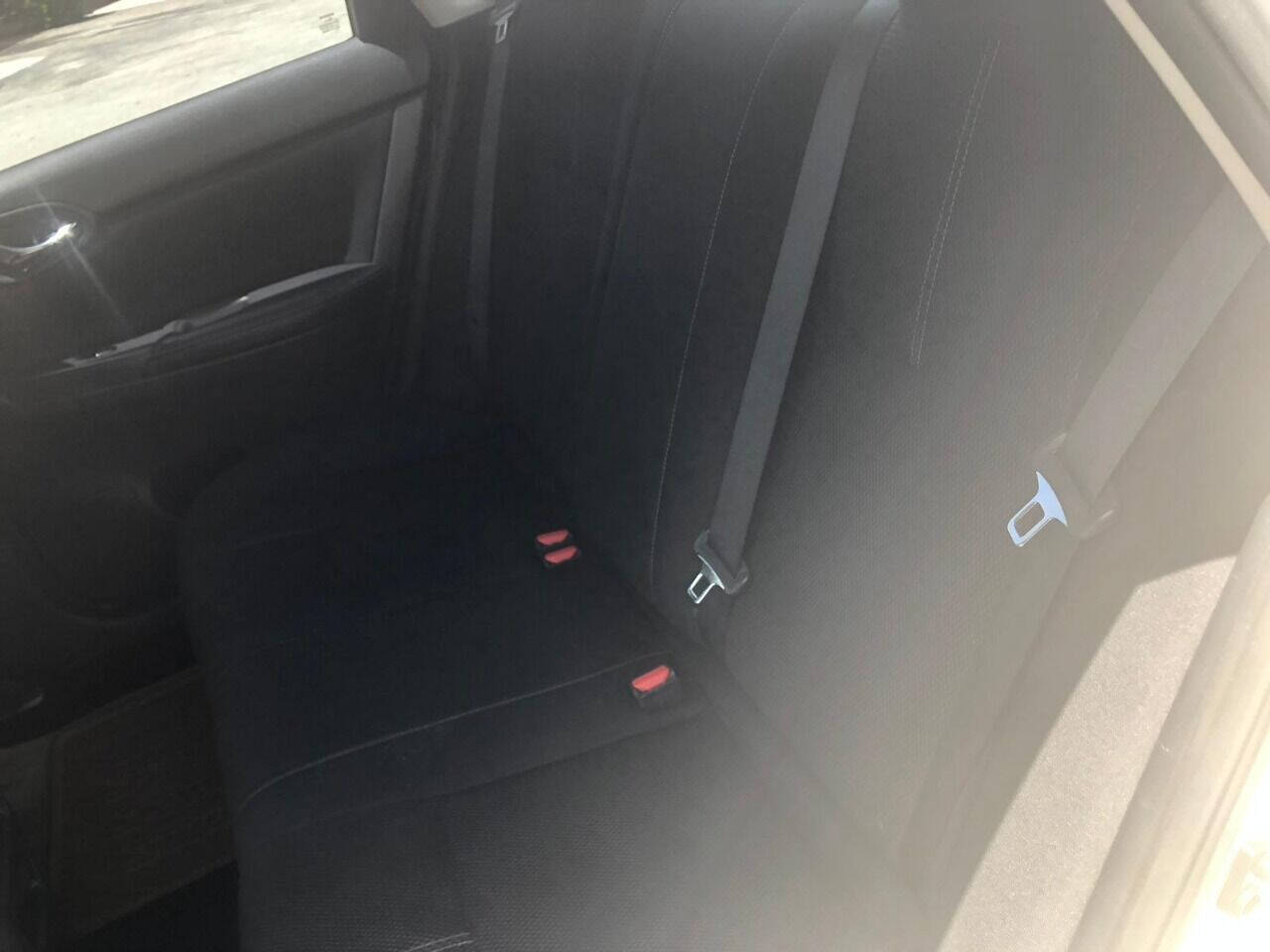 2005 DODGE Neon Sedan - $2,500