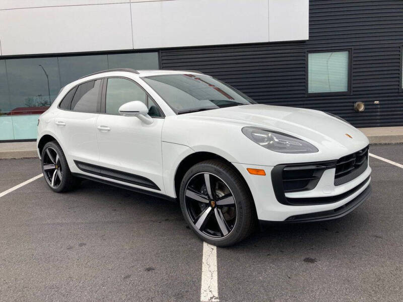2025 Porsche Macan