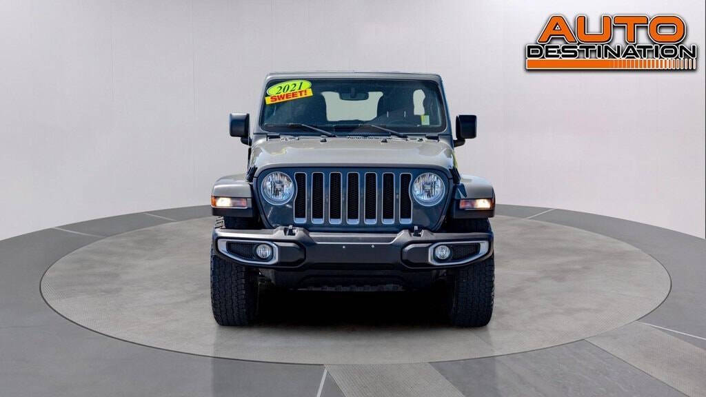 2021 Jeep Wrangler Unlimited for sale at Auto Destination in Puyallup, WA