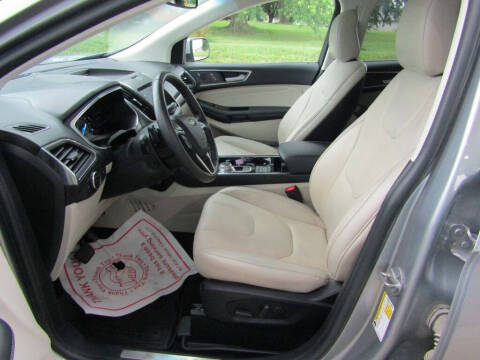 2020 Ford Edge Titanium