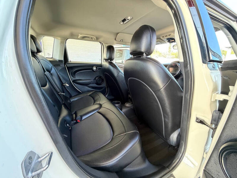 2018 MINI Hardtop 4 Door Cooper