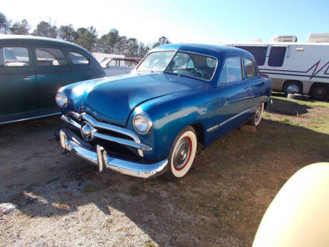 1949 Ford Deluxe