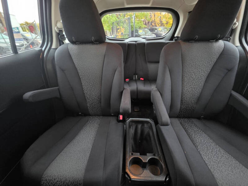 2012 Mazda MAZDA5 Sport