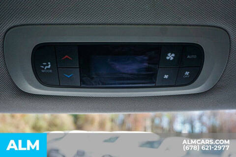 2024 Chrysler Pacifica Plug-In Hybrid Select