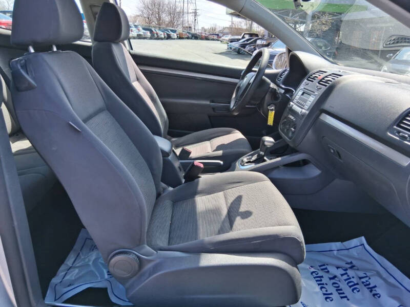 2009 Volkswagen Rabbit S