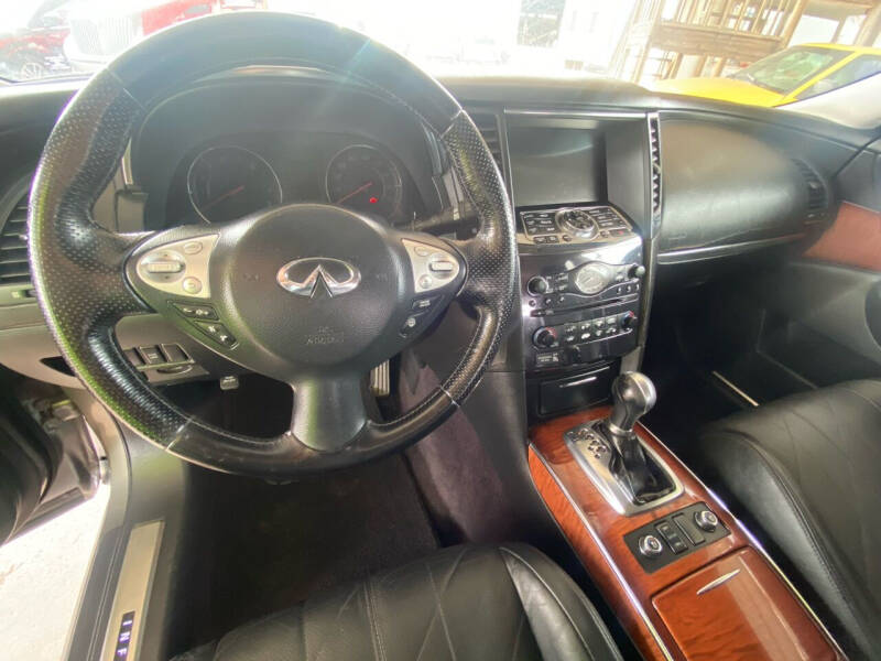 2011 Infiniti FX35