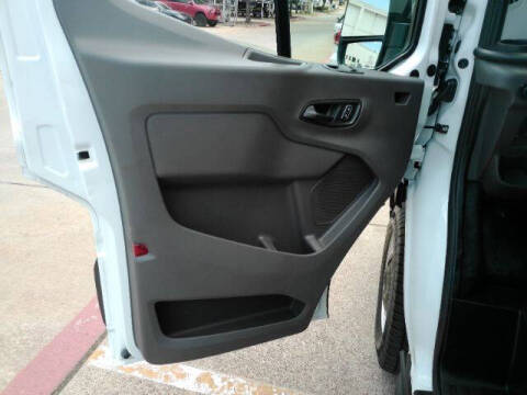 2025 Ford Transit 250