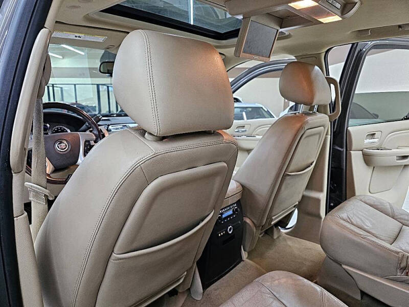 2013 Cadillac Escalade Luxury