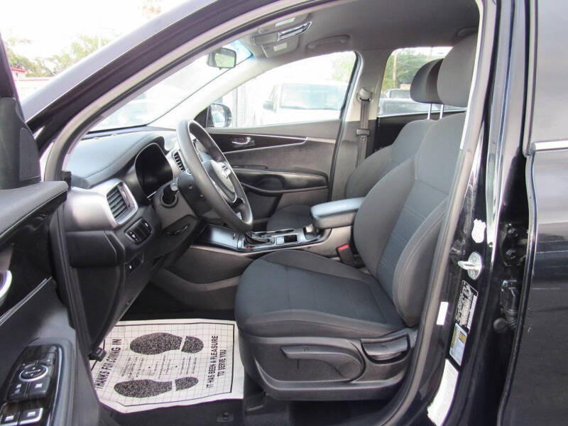 2020 Kia Sorento S V6