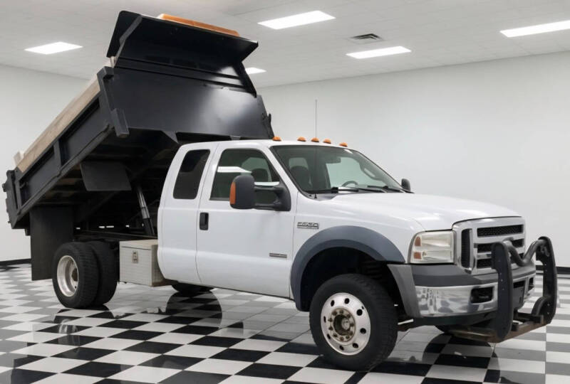 2006 Ford F-550's photo