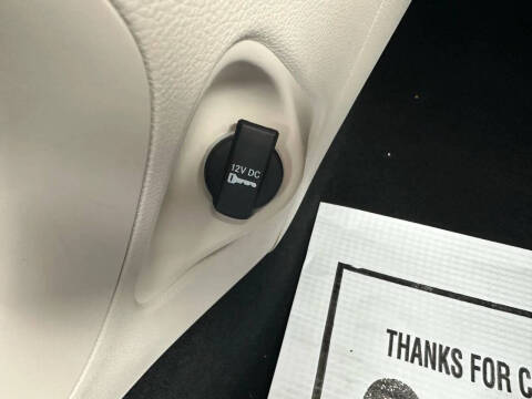 2016 Chrysler 200 Limited Platinum