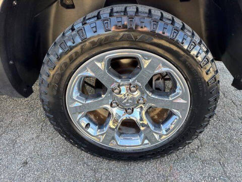 2017 RAM 1500 Laramie