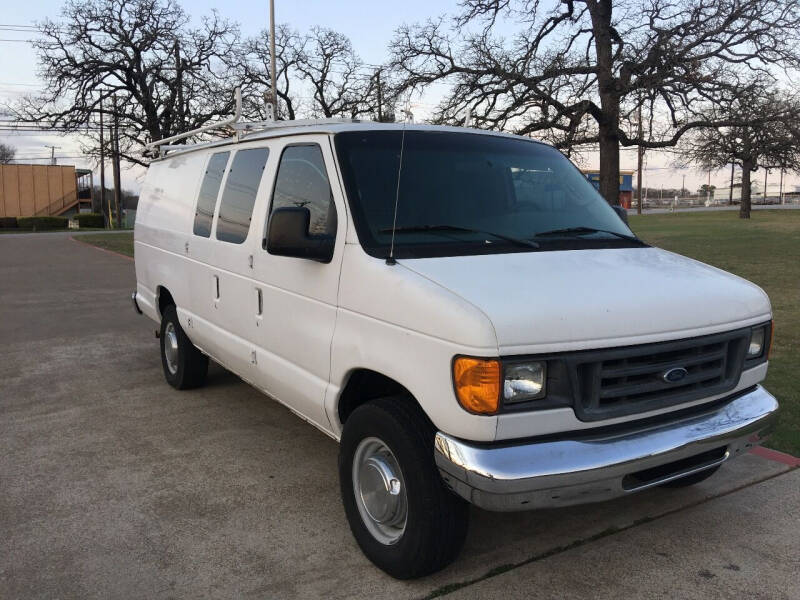 2004 Ford E-Series Cargo for sale at RP AUTO SALES & LEASING in Arlington TX