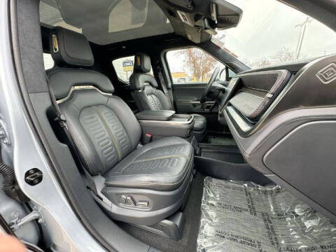 2023 Rivian R1T Adventure