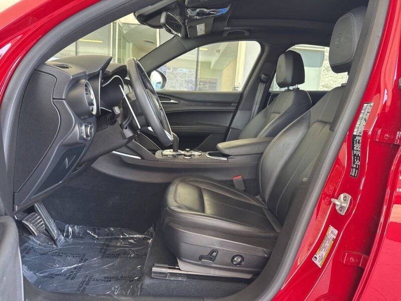 2023 Alfa Romeo Stelvio Sprint
