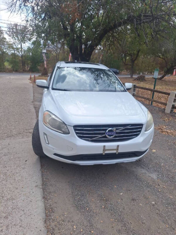 2016 Volvo XC60 T5 Drive-E Premier