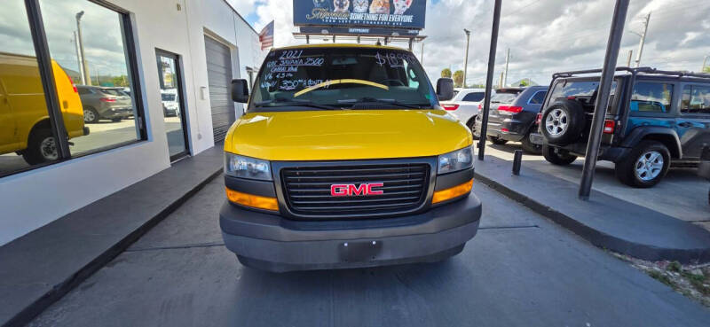 2021 GMC Savana 2500
