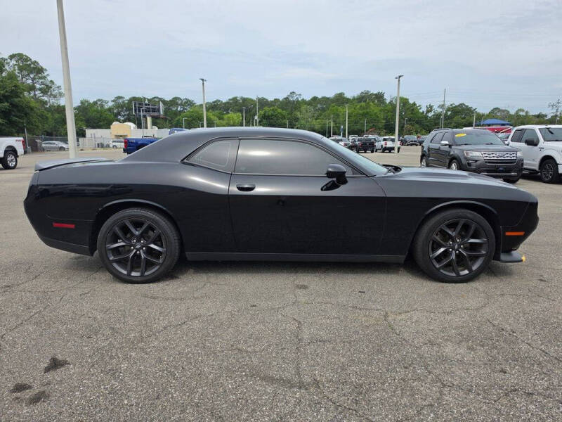 2022 Dodge Challenger SXT